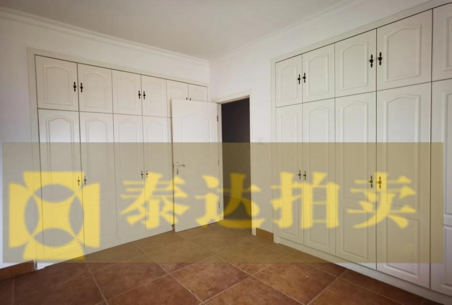 藍(lán)灣國際廣場(chǎng)法拍房C座2821號(hào)