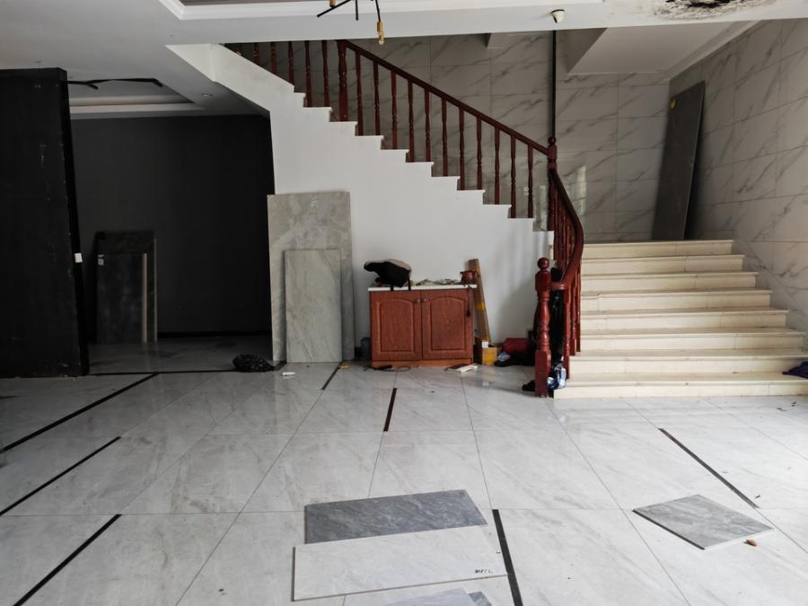 湖南高星物流園（高星物流園市場交易區(qū)）法拍房二期3-12#棟120、121、122、123室