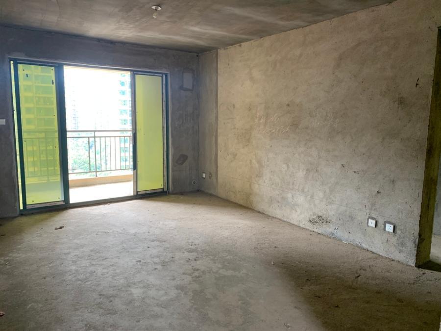 富基世紀(jì)公園法拍房三期44、45#棟2004號(hào)