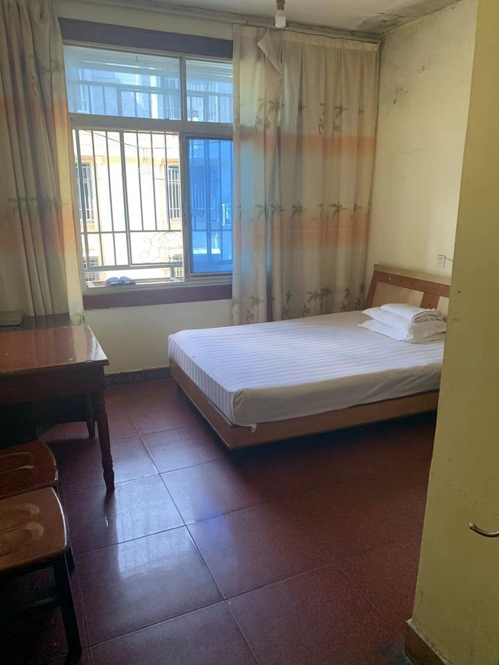 星沙鎮(zhèn)三產(chǎn)業(yè)街法拍房6片6組合3、4號(hào)101、201、301房