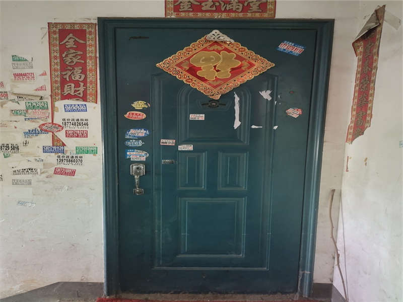 榔梨鎮(zhèn)集鎮(zhèn)中心商城法拍房01棟01幢414、514室