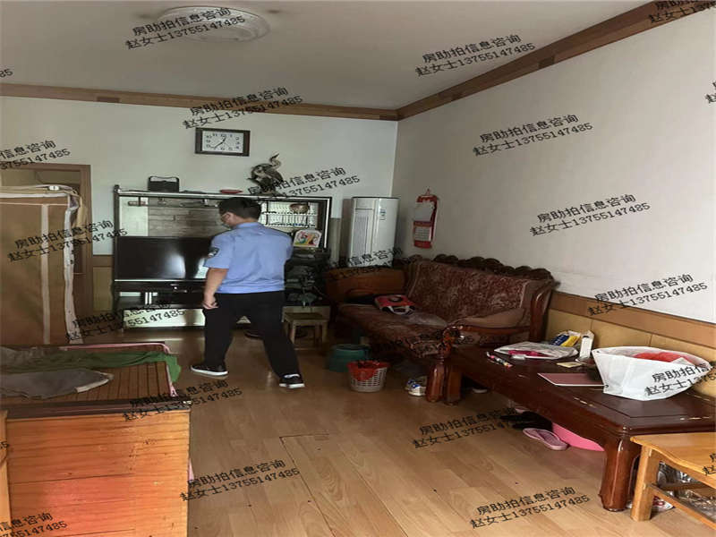 紅旺大市場(chǎng)（郭亮路西側(cè)上西塘）法拍房411號(hào)