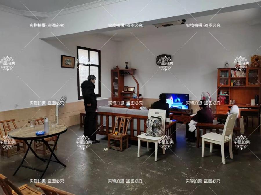 嵩塘南路105號(hào)法拍房103號(hào)101、201