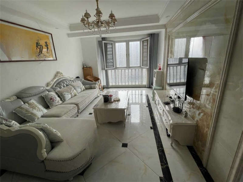 芙蓉萬(wàn)國(guó)城MOMA（卓越匯富苑）法拍房9棟2001號(hào)