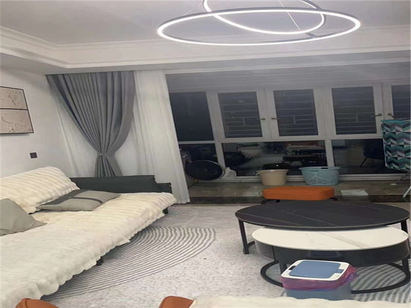 富基世紀公園法拍房73-74棟808室及房屋內(nèi)現(xiàn)有的家具 、家電