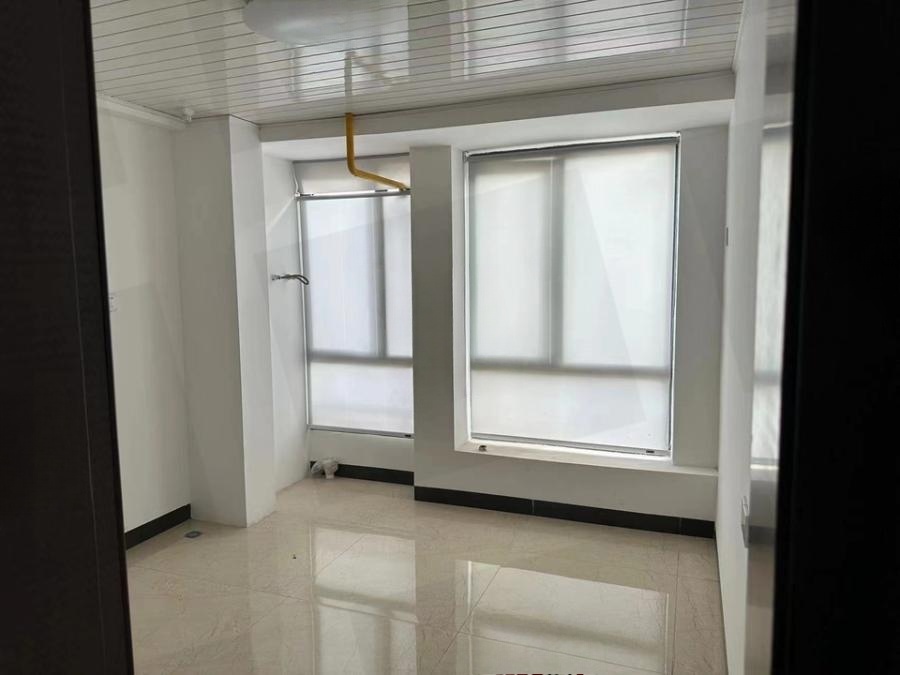 中建偶寓（中建芙蓉嘉苑）法拍房22、23、27棟376號(hào)房及屋內(nèi)兩臺(tái)空調(diào)