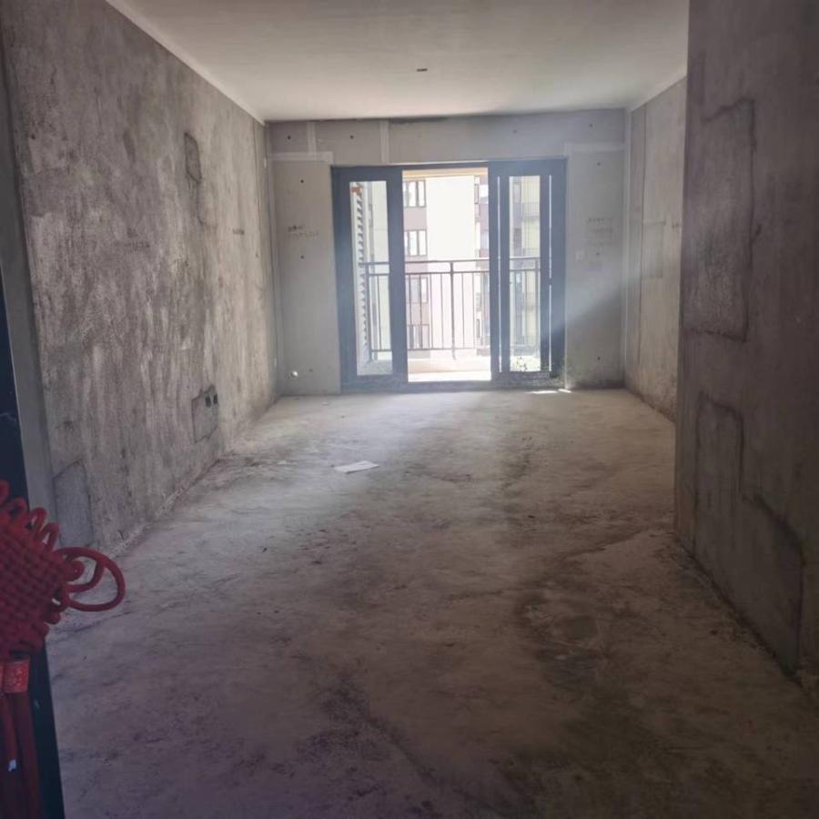 （雙學區(qū)）金輝優(yōu)步學府（金輝星語學府）法拍房2棟201號房