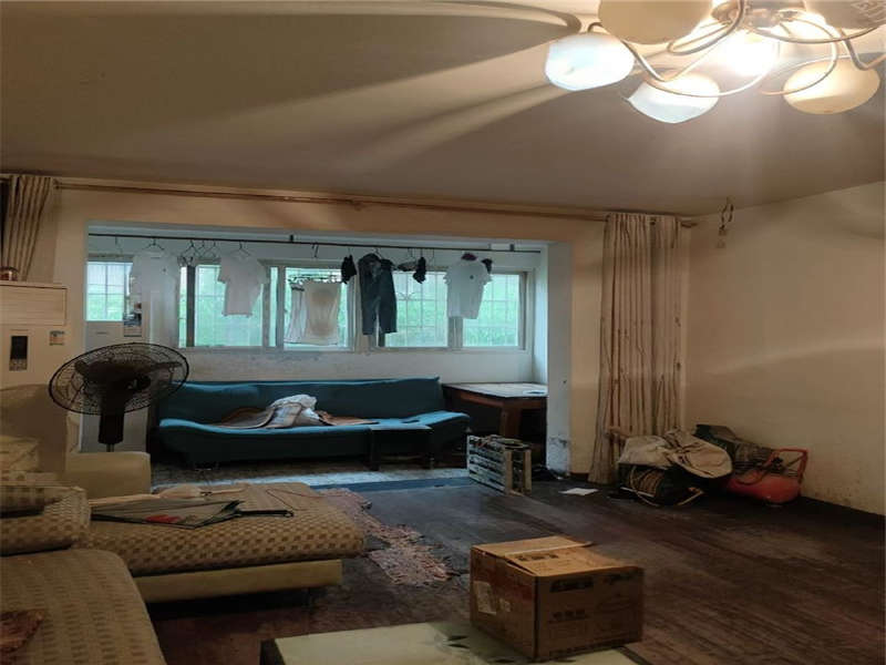 景環(huán)小區(qū)法拍房C3、C4棟104號(hào)