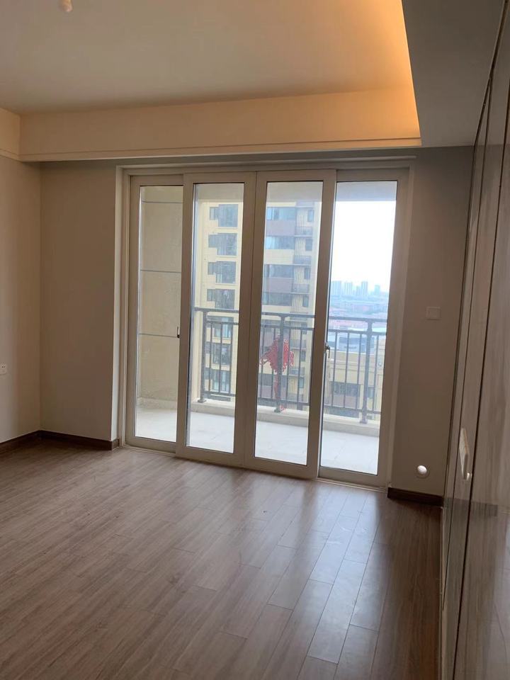 保利香檳國際（保利國際）法拍房三期E區(qū)E6棟2203號(hào)