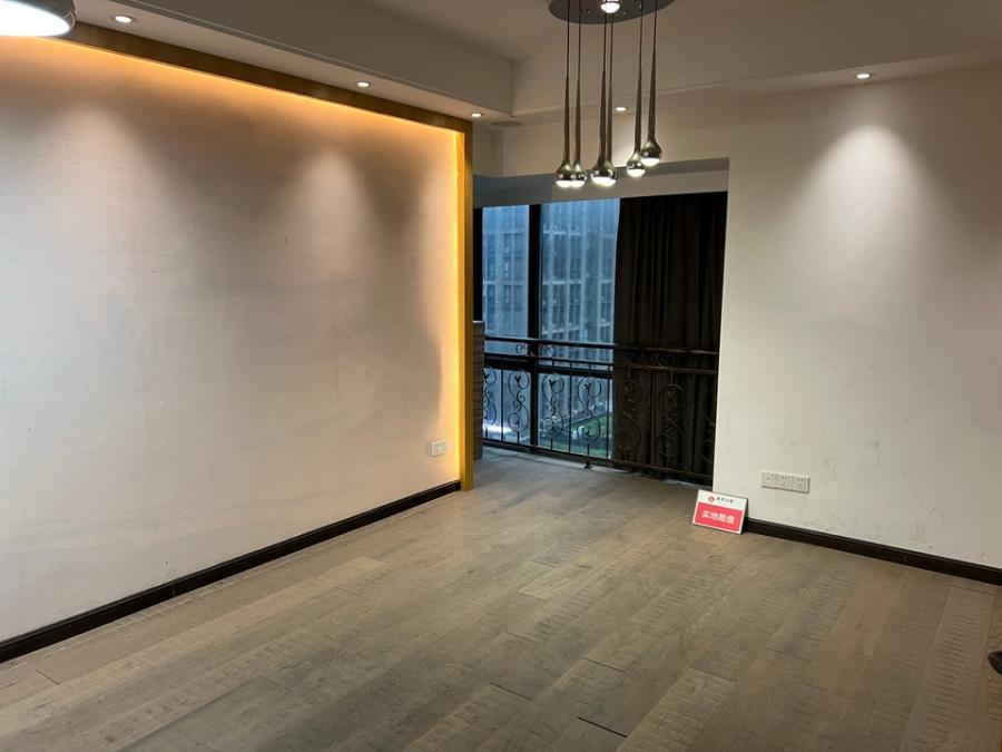 美林銀谷國際社區(qū)（銀谷苑）法拍房6、7棟706房