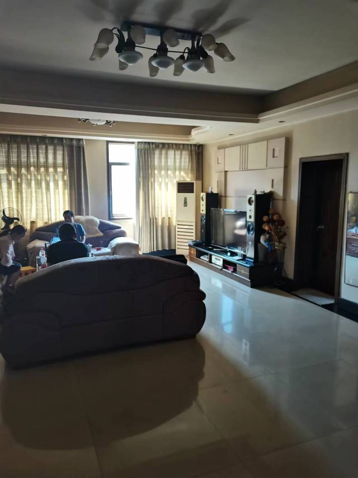 洞井商貿城（紅星市場洞井糖酒城拆遷安置房）法拍房17號棟404