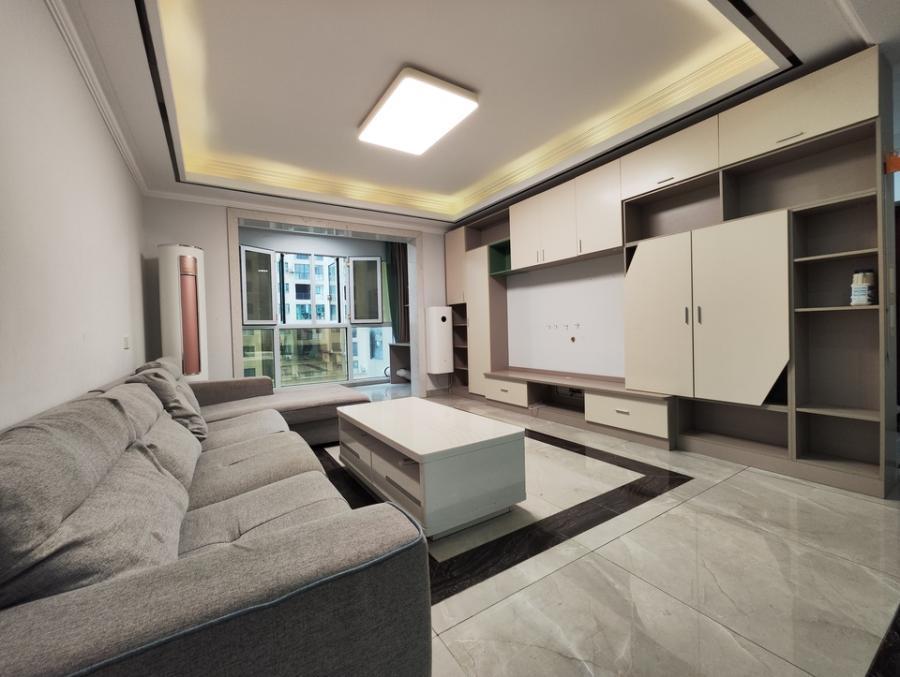 富基世紀(jì)公園法拍房75#、76#棟604室及房屋內(nèi)家具家電