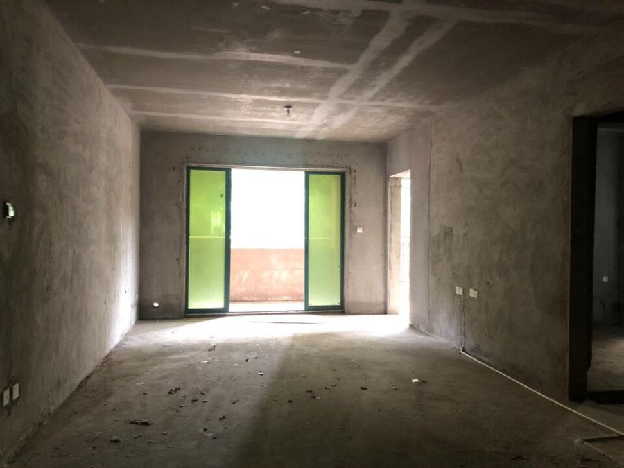 富基世紀(jì)公園法拍房41#、42#棟202室