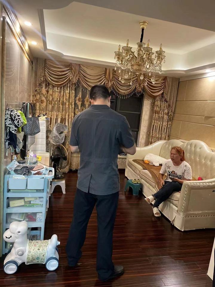 德思勤城市廣場(chǎng)法拍房A1、A2棟2320房