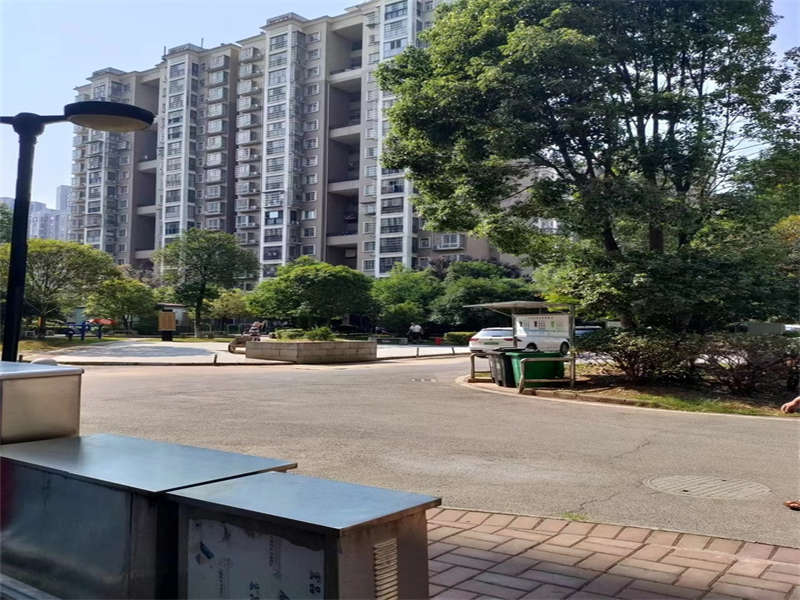 麓谷和馨園法拍房B區(qū)6、7棟1109號