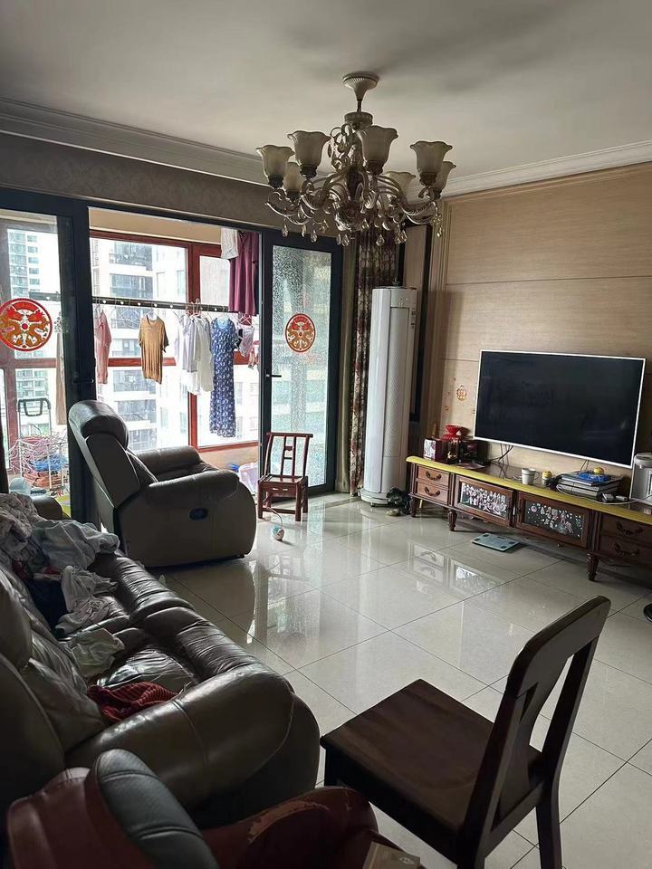 佳兆業(yè)時(shí)代廣場(chǎng)法拍房5棟1106號(hào)