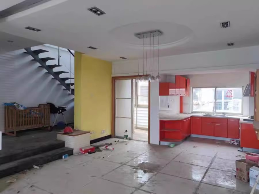 恒都苑法拍房0813926棟603、703室房屋及房屋內(nèi)的家具、家電