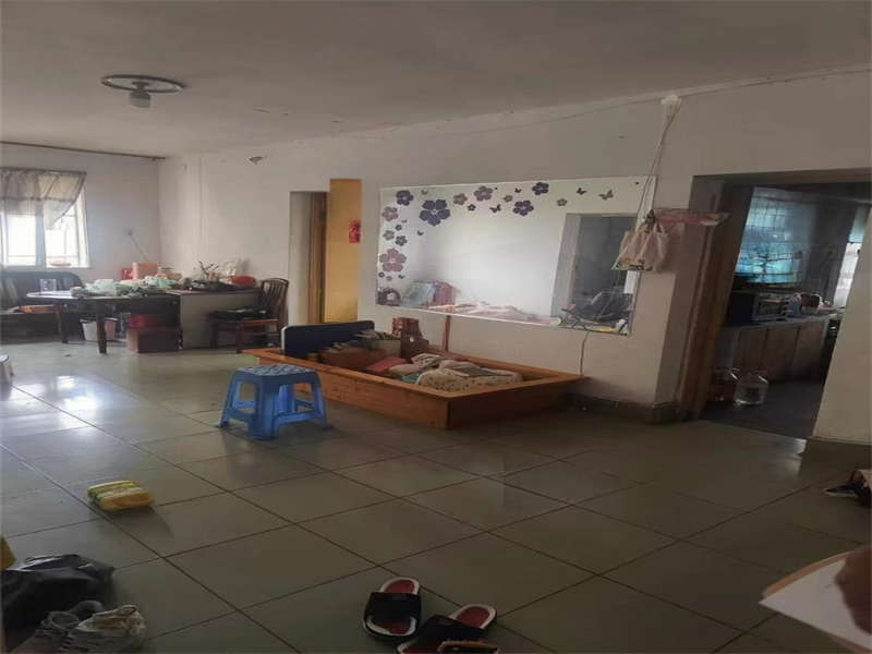 南園小區(qū)（韶山南路82號(hào)）法拍房16棟801房