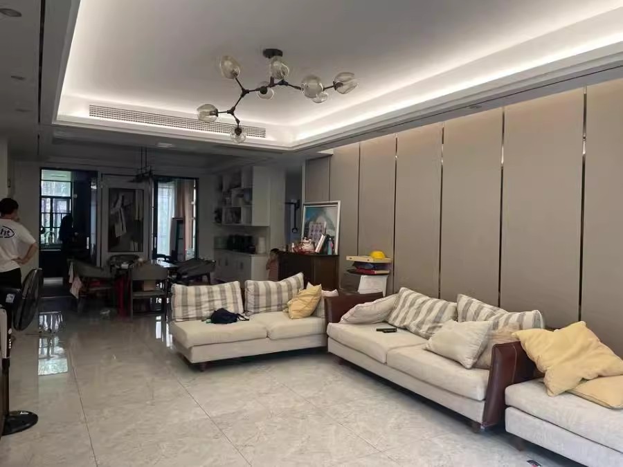 五礦萬(wàn)境藍(lán)山（萬(wàn)境藍(lán)山梧桐苑）法拍房39棟204房（洋房）