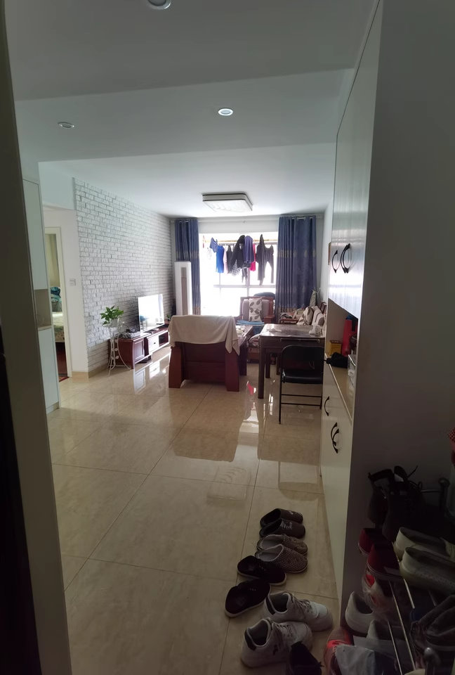 （雙學區(qū)）乾源國際廣場法拍房12棟1613室