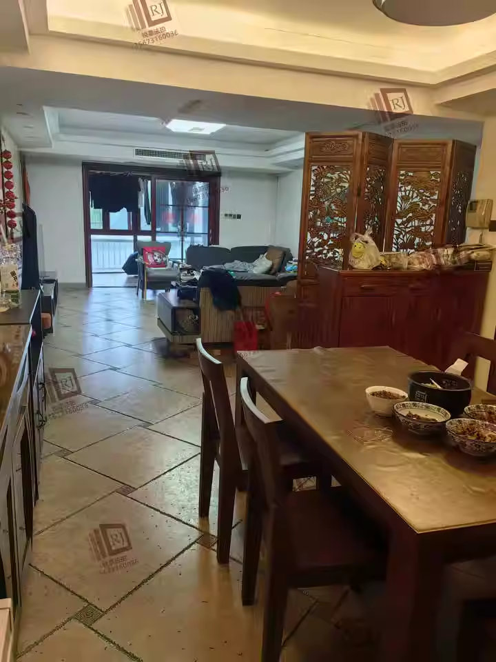 金色比華利（馬欄山新時(shí)代廣告文化園）法拍房4棟504