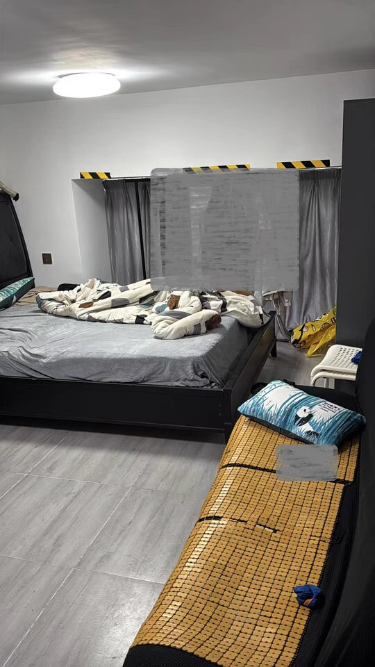 （年租金3.5萬復(fù)式公寓）龍湖新壹城（禧榮商業(yè)廣場）法拍房A2棟1720房