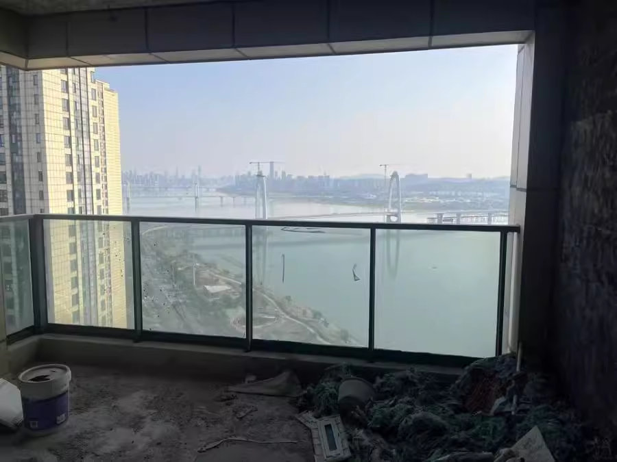 （6套一線(xiàn)江景）湘江壹號(hào)三期法拍房55棟2810號(hào)