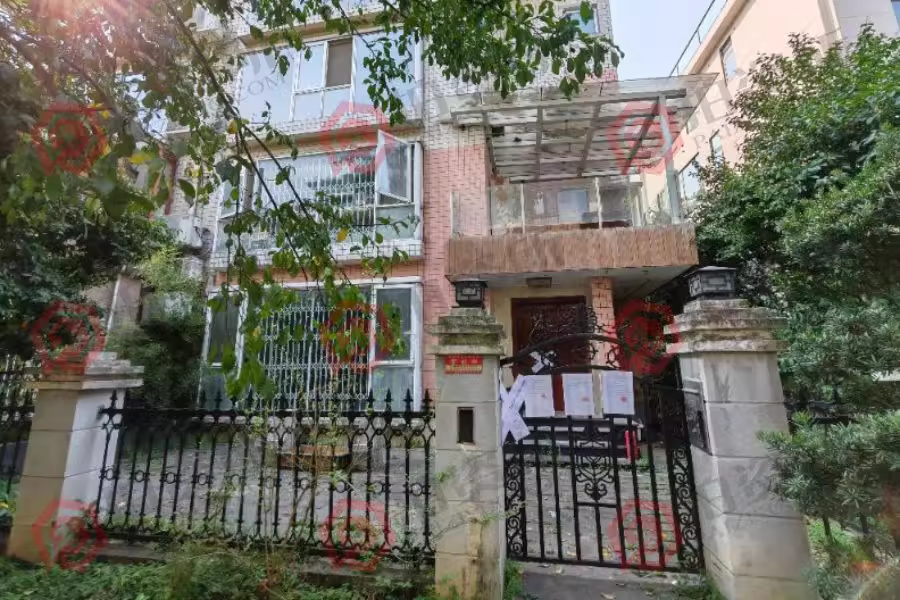 （烈士公園 別墅）夢(mèng)澤園湖園法拍房8棟101號(hào)房屋及室內(nèi)裝修和物品