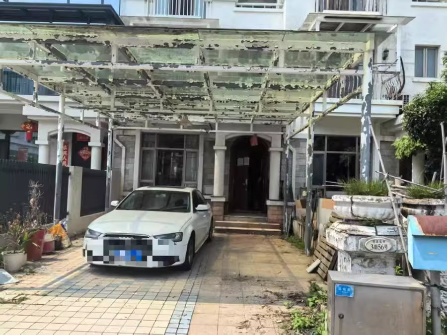 （5.5折 別墅）長沙碧桂園翠漾花岸三街法拍房38、50、52、56、58、60、62、66號156室及室內(nèi)物品