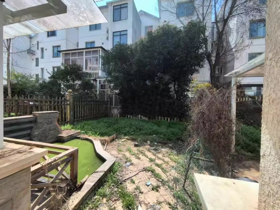 （別墅）長(zhǎng)沙碧桂園浪漫陽(yáng)光一街法拍房37、39、51、53、55、57、59、61、63、65號(hào)153室及室內(nèi)家具家電