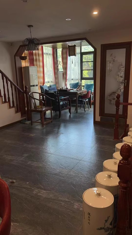 （6.5折 精裝頂復(fù)洋房）翡翠云天家園法拍房12棟503房