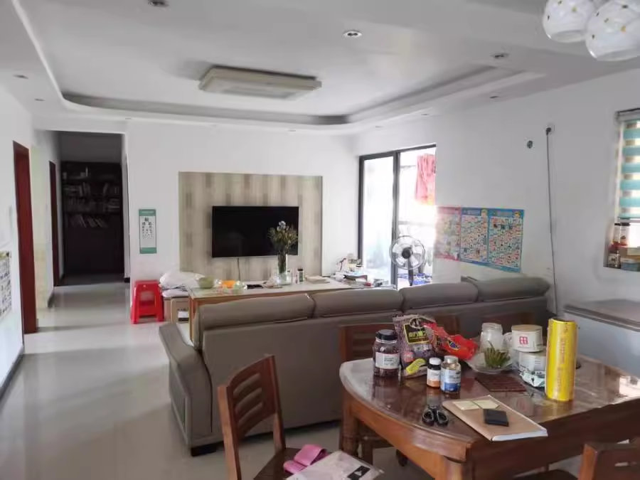 （6折）勤誠(chéng)達(dá)新界法拍房E1棟1702室