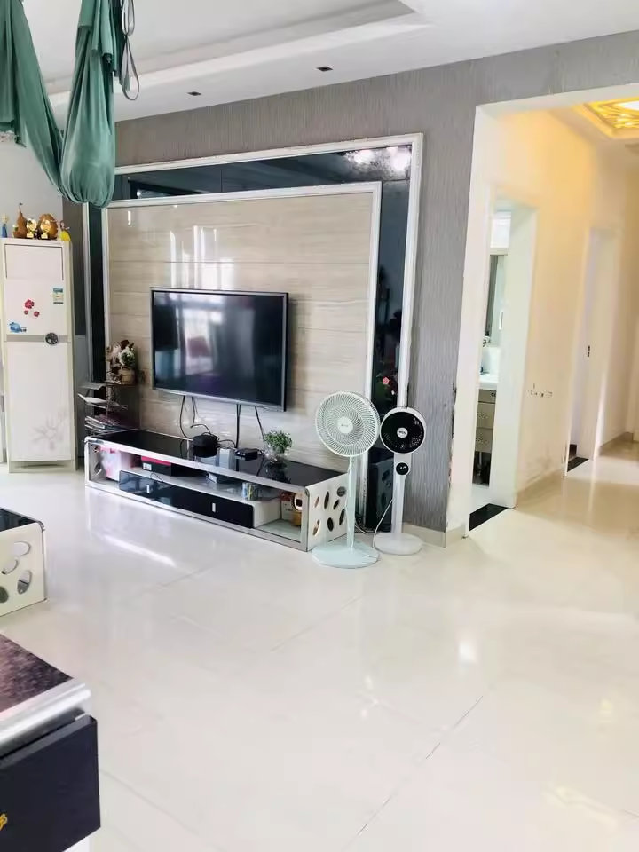 （8折）涉外國(guó)際公館（麓谷公館）法拍房7棟1402房