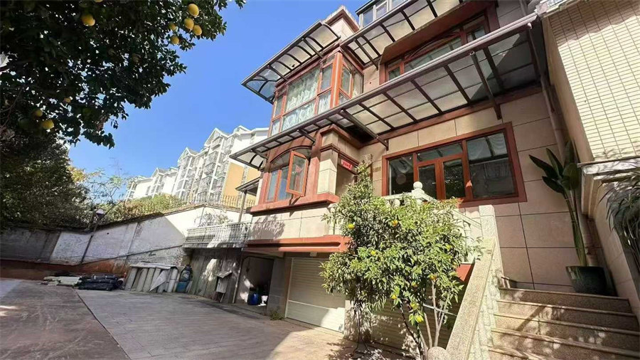 （6.5折精裝別墅）馨苑法拍房9棟101號(hào)房及室內(nèi)家具家電