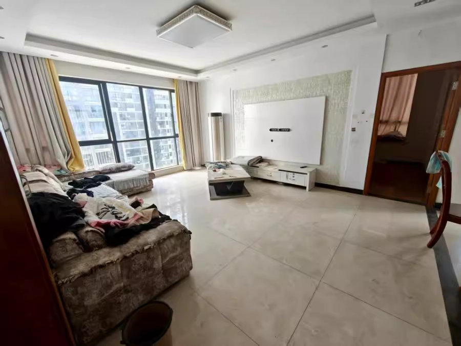 （雙學(xué)位）湘江世紀(jì)城攬江苑法拍房6棟2204號房