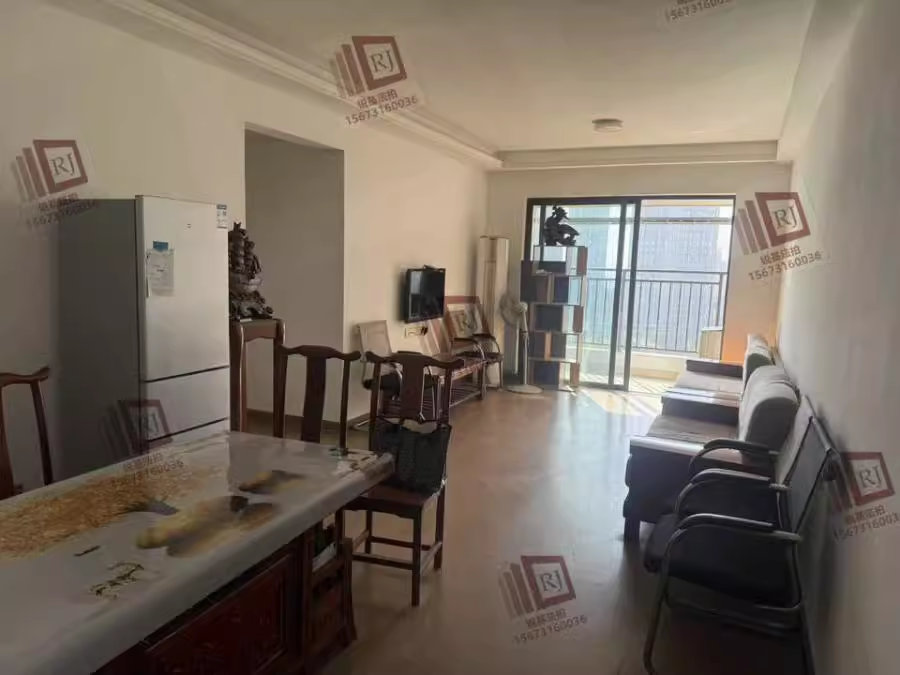 （雙學(xué)位）陽光城尚東灣（中泛尚東灣）法拍房3棟1907房及其室內(nèi)物品