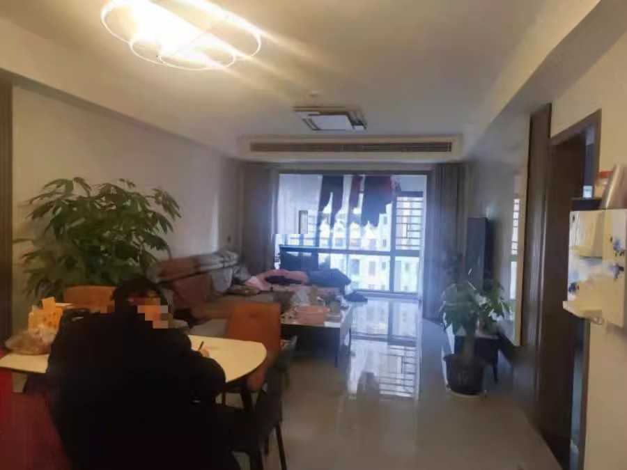 陽光城尚東灣愉景苑法拍房4棟2605號(hào)（雙學(xué)區(qū)）